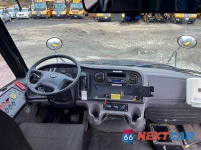 Zdjęcie 9 z 10 samochodu: 2015 FREIGHTLINER CHASSIS B2B VIN:4UZABRDU5FCGJ8503 - miniatura