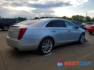 Trzecie zdjęcie samochodu z tyłu: 2013 CADILLAC XTS PREMIUM COLLECTION VIN:2G61T5S39D9108714 - miniatura