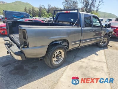 Trzecie zdjęcie samochodu z tyłu: 1999 CHEVROLET SILVERADO K1500 VIN:1GCEK19V4XE218301 - miniatura