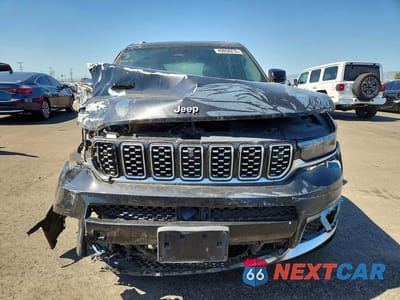 Piąte zdjęcie samochodu w środku: 2021 JEEP GRAND CHEROKEE L SUMMIT VIN:1C4RJKEG8M8108069 - miniatura