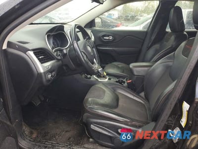 Zdjęcie 7 z 12 samochodu: 2015 JEEP CHEROKEE TRAILHAWK VIN:1C4PJMBS1FW676531 - miniatura