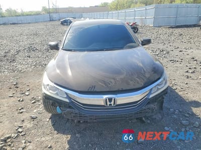 Piąte zdjęcie samochodu w środku: 2017 HONDA ACCORD EXL VIN:1HGCR3F82HA004155 - miniatura