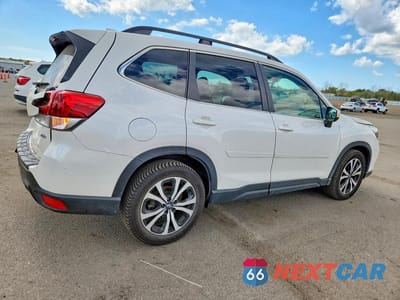 Trzecie zdjęcie samochodu z tyłu: 2021 SUBARU FORESTER LIMITED VIN:JF2SKAUCXMH539571 - miniatura