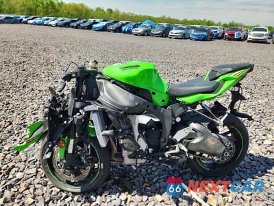 Trzecie zdjęcie samochodu z tyłu: 2025 KAWASAKI ZX636 K VIN:JKBZXJK10SA011243 - miniatura