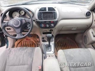 Zdjęcie 8 z 12 samochodu: 2002 TOYOTA RAV4 BASE VIN:JTEHH20V926061247 - miniatura