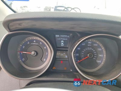 Zdjęcie 9 z 11 samochodu: 2016 HYUNDAI ELANTRA GT BASE VIN:KMHD35LH6GU265849 - miniatura