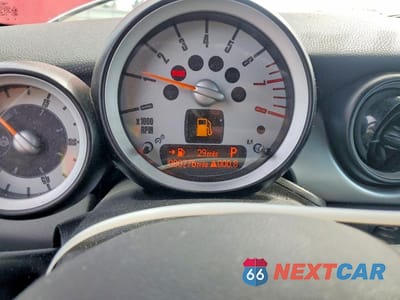 Zdjęcie 9 z 12 samochodu: 2010 MINI COOPER VIN:WMWMR3C51ATU97895 - miniatura