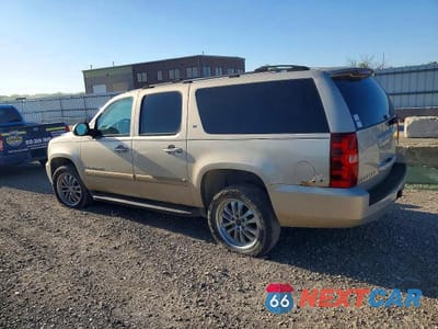 Drugie zdjęcie samochodu z przodu: 2007 CHEVROLET SUBURBAN K1500 VIN:3GNFK16307G237399 - miniatura