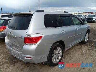 Trzecie zdjęcie samochodu z tyłu: 2012 TOYOTA HIGHLANDER HYBRID LIMITED VIN:JTEDC3EH4C2008860 - miniatura