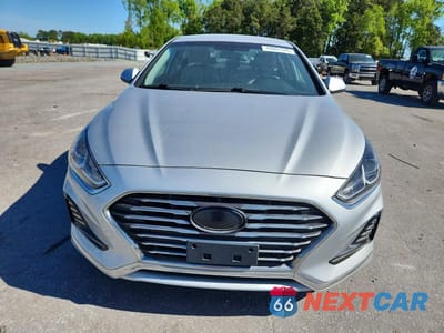 Piąte zdjęcie samochodu w środku: 2018 HYUNDAI SONATA HYBRID SE VIN:KMHE24L37JA078540 - miniatura