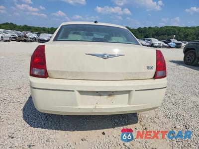 Zdjęcie 6 z 13 samochodu: 2005 CHRYSLER 300 TOURING VIN:2C3AA53G85H530876 - miniatura