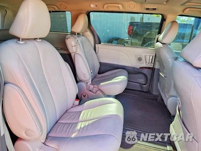 Zdjęcie 11 z 14 samochodu: 2012 TOYOTA SIENNA XLE 8-PASSENGER VIN:5TDYK3DC8CS177464 - miniatura