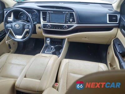 Zdjęcie 8 z 13 samochodu: 2014 TOYOTA HIGHLANDER LIMITED VIN:5TDDKRFH2ES063361 - miniatura