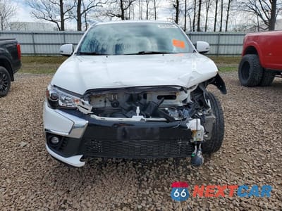 Piąte zdjęcie samochodu w środku: 2019 MITSUBISHI OUTLANDER SPORT ES VIN:JA4AR3AU3KU005048 - miniatura