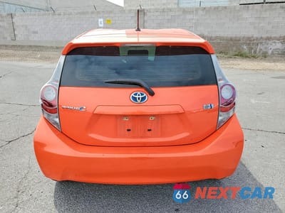 Zdjęcie 6 z 12 samochodu: 2014 TOYOTA PRIUS C ONE VIN:JTDKDTB36E1069394 - miniatura
