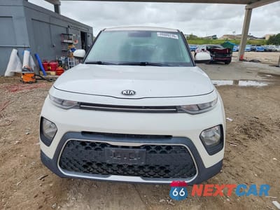 Piąte zdjęcie samochodu w środku: 2020 KIA SOUL LX VIN:KNDJ23AU5L7064970 - miniatura