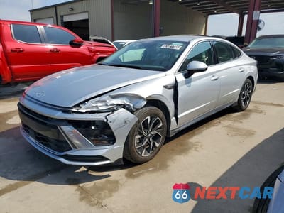 2025 HYUNDAI SONATA SEL KMHL64JA3SA475287 - główne zdjęcie licytacji z USA - miniatura