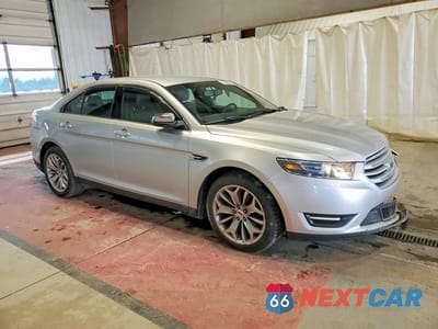 Czwarte zdjęcie samochodu z boku: 2015 FORD TAURUS LIMITED VIN:1FAHP2F8XFG149920 - miniatura