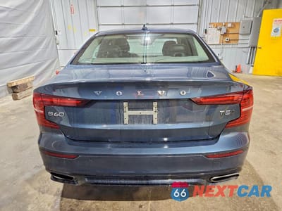 Zdjęcie 6 z 12 samochodu: 2021 VOLVO S60 T5 MOMENTUM VIN:7JR102TZ0MG118297 - miniatura