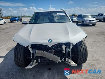 Piąte zdjęcie samochodu w środku: 2021 BMW X5 SDRIVE 40I VIN:5UXCR4C01M9H71981 - miniatura
