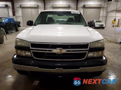 Piąte zdjęcie samochodu w środku: 2006 CHEVROLET SILVERADO K1500 VIN:1GCEK19Z36Z165018 - miniatura