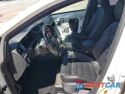 Zdjęcie 7 z 13 samochodu: 2017 VOLKSWAGEN GTI S VIN:3VW447AU7HM003452 - miniatura