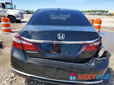 Zdjęcie 6 z 12 samochodu: 2017 HONDA ACCORD EX VIN:1HGCR2F73HA035741 - miniatura