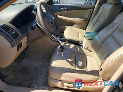 Zdjęcie 7 z 12 samochodu: 2004 HONDA ACCORD EX VIN:1HGCM66564A098508 - miniatura