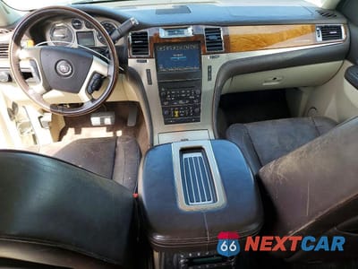 Zdjęcie 8 z 14 samochodu: 2011 CADILLAC ESCALADE ESV PLATINUM VIN:1GYS4KEFXBR203668 - miniatura