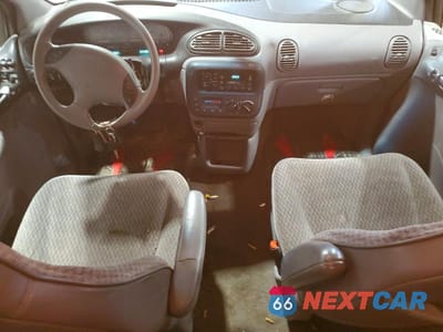 Zdjęcie 8 z 13 samochodu: 2000 DODGE CARAVAN VIN:2B4GP2537YR827789 - miniatura