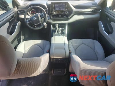 Zdjęcie 8 z 12 samochodu: 2022 TOYOTA HIGHLANDER L VIN:5TDCZRAH1NS139375 - miniatura