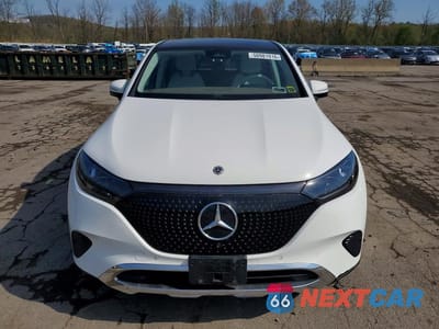 Piąte zdjęcie samochodu w środku: 2025 MERCEDES-BENZ EQE SUV 350 4MATIC VIN:4JGGM1CB8SA059196 - miniatura
