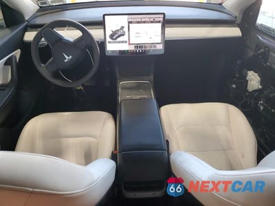 Zdjęcie 8 z 12 samochodu: 2021 TESLA MODEL Y VIN:5YJYGDEE2MF210102 - miniatura