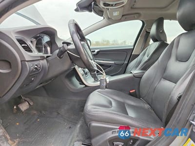 Zdjęcie 7 z 13 samochodu: 2018 VOLVO S60 PREMIER VIN:LYV402HK6JB185873 - miniatura