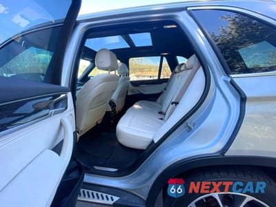 Zdjęcie 12 z 14 samochodu: 2017 BMW X5 XDRIVE35I VIN:5UXKR0C57H0V66589 - miniatura