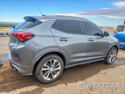 Trzecie zdjęcie samochodu z tyłu: 2022 BUICK ENCORE GX SELECT VIN:KL4MMDSL0NB087313 - miniatura