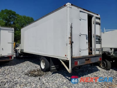 Drugie zdjęcie samochodu z przodu: 2006 INTERNATIONAL 4200 BOX TRUCK VIN:1HTMLAFMX6H256443 - miniatura