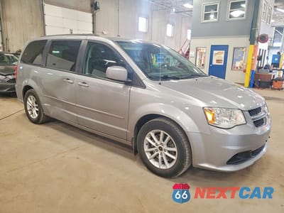 Czwarte zdjęcie samochodu z boku: 2016 DODGE GRAND CARAVAN SXT VIN:2C4RDGCG4GR313534 - miniatura