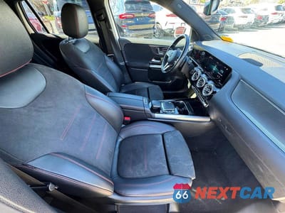 Piąte zdjęcie samochodu w środku: 2022 MERCEDES-BENZ GLA 250 4MATIC VIN:W1N4N4HB4NJ344831 - miniatura