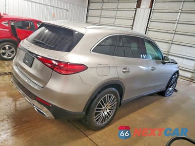 Trzecie zdjęcie samochodu z tyłu: 2024 MERCEDES-BENZ GLC 300 4MATIC VIN:W1NKM4HB0RF224253 - miniatura