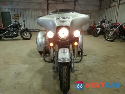 Drugie zdjęcie samochodu z przodu: 2005 HARLEY-DAVIDSON FLHRCI VIN:1HD1FRW165Y688245 - miniatura