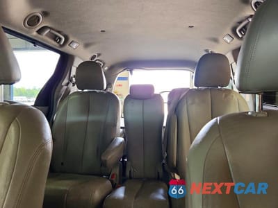 Zdjęcie 10 z 13 samochodu: 2011 TOYOTA SIENNA LE VIN:5TDKK3DC8BS060245 - miniatura