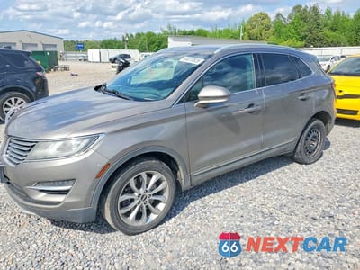 2017 LINCOLN MKC SELECT 5LMCJ2D96HUL08138 - główne zdjęcie licytacji z USA - miniatura