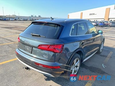 Czwarte zdjęcie samochodu z boku: 2018 AUDI Q5 PREMIUM PLUS VIN:WA1BNAFY5J2003506 - miniatura