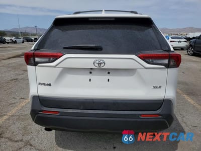 Zdjęcie 6 z 13 samochodu: 2020 TOYOTA RAV4 XLE VIN:JTMW1RFV8LD056277 - miniatura
