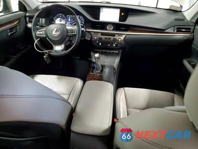 Zdjęcie 8 z 12 samochodu: 2017 LEXUS ES 350 VIN:58ABK1GG6HU055573 - miniatura