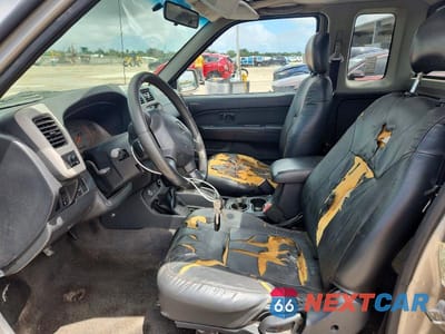 Zdjęcie 7 z 11 samochodu: 2001 NISSAN FRONTIER SC VIN:1N6MD26Y01C369713 - miniatura