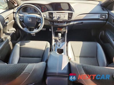 Zdjęcie 8 z 12 samochodu: 2016 HONDA ACCORD SPORT VIN:1HGCR2F57GA138531 - miniatura