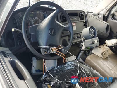 Zdjęcie 8 z 13 samochodu: 2013 FREIGHTLINER M2 106 MEDIUM DUTY VIN:1FVACWDUXDHFG5989 - miniatura