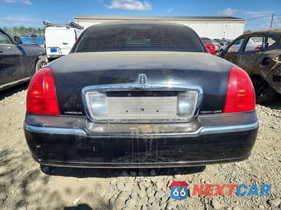 Zdjęcie 6 z 12 samochodu: 2011 LINCOLN TOWN CAR EXECUTIVE L VIN:2LNBL8EV9BX759412 - miniatura